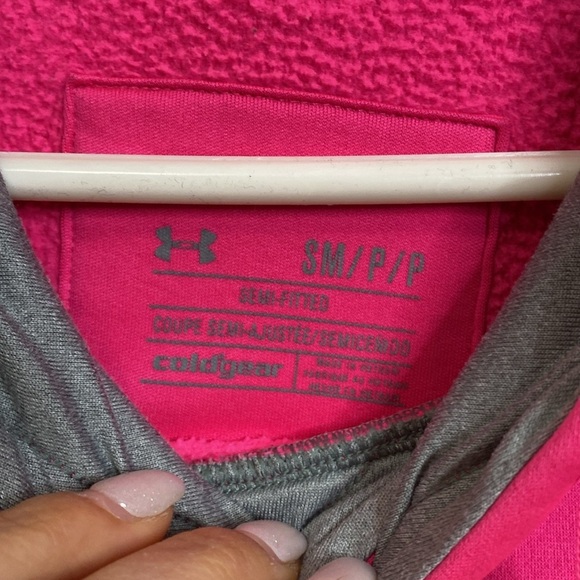 Under Armour Pink & Grey Hoodie small - cold gear - semi fitted - Picture 2 of 4